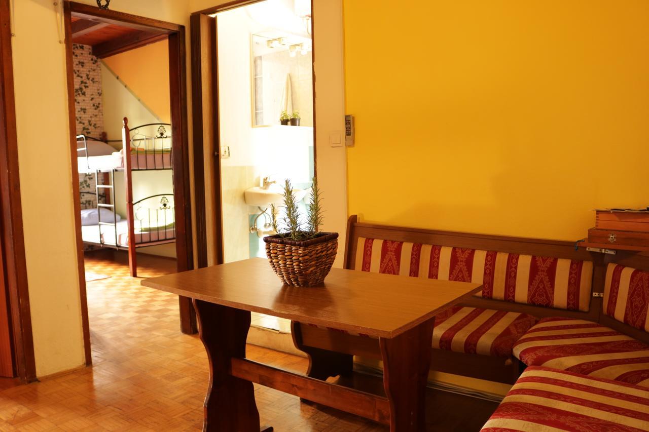 Alma 2 Hostel Porec